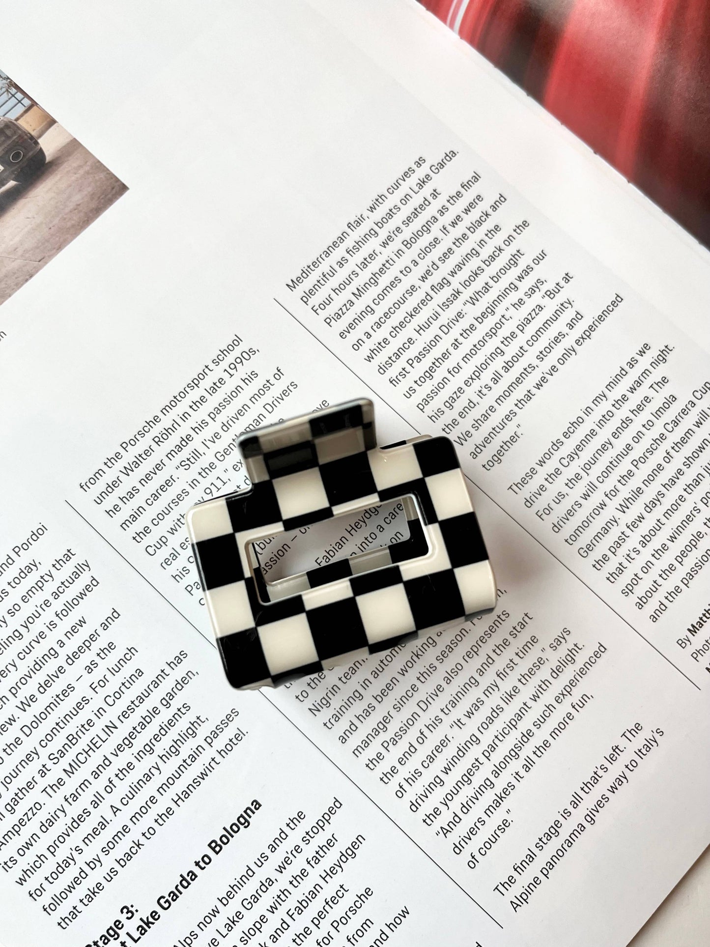 Medium Hair Claw Clip - Acetate Checkered