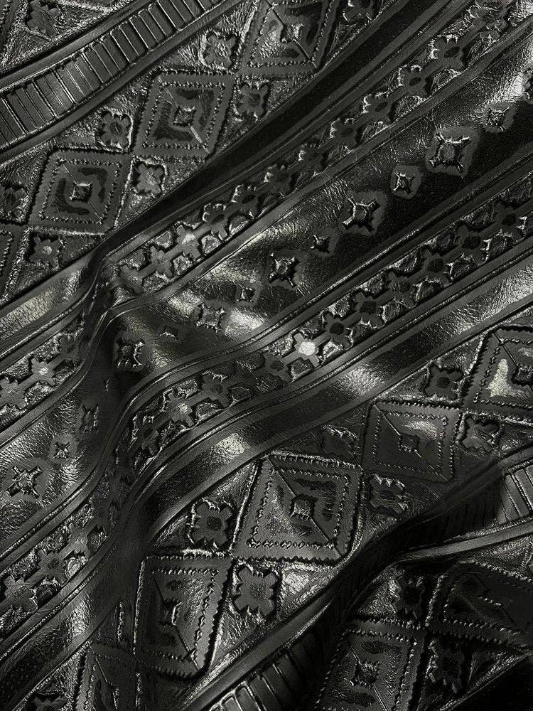 **Narrow Leather Oval Earrings Black Navajo w/ Matte Gold Hoop